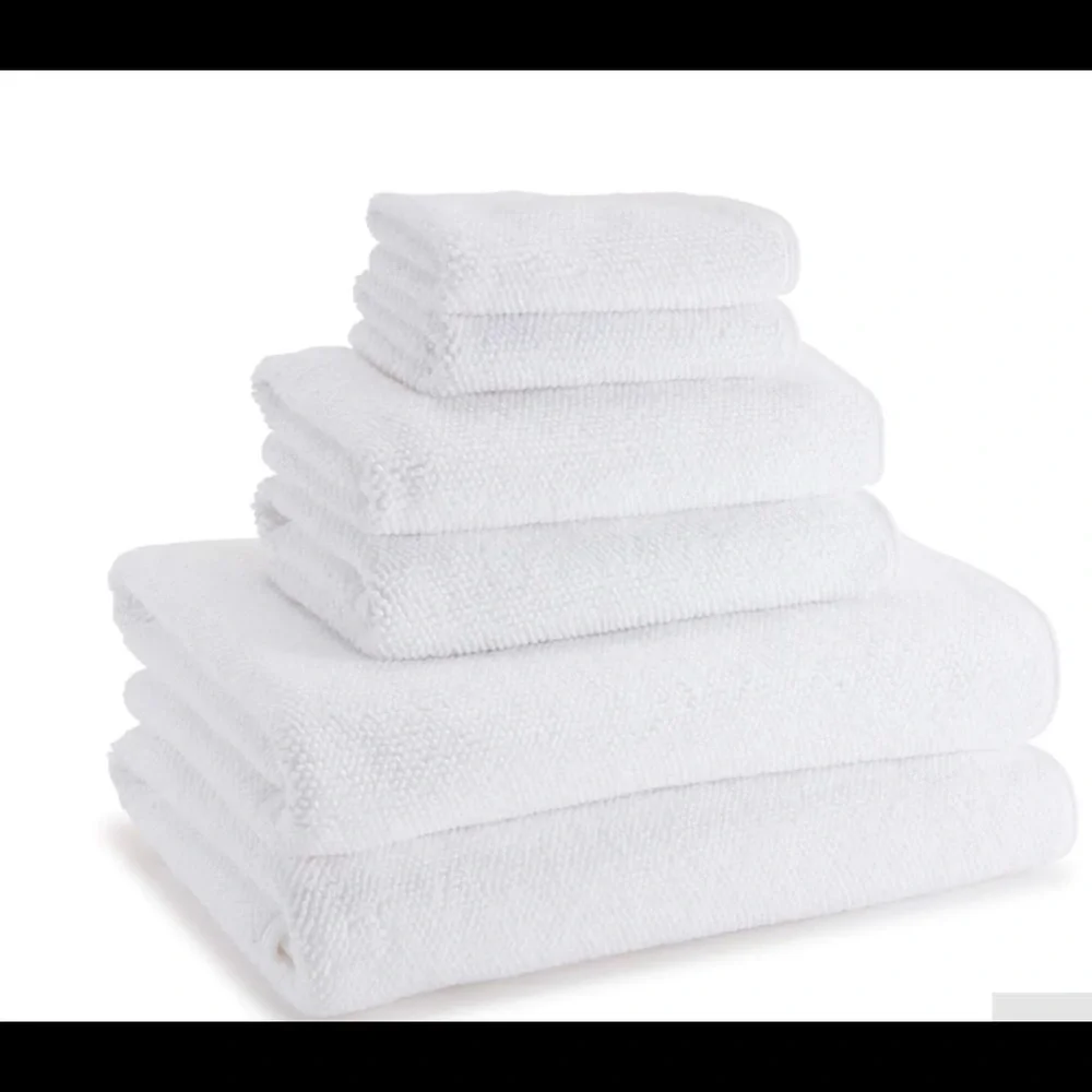 OSCAR OLIVER BATH TOWEL( PRICE FOR 1 )